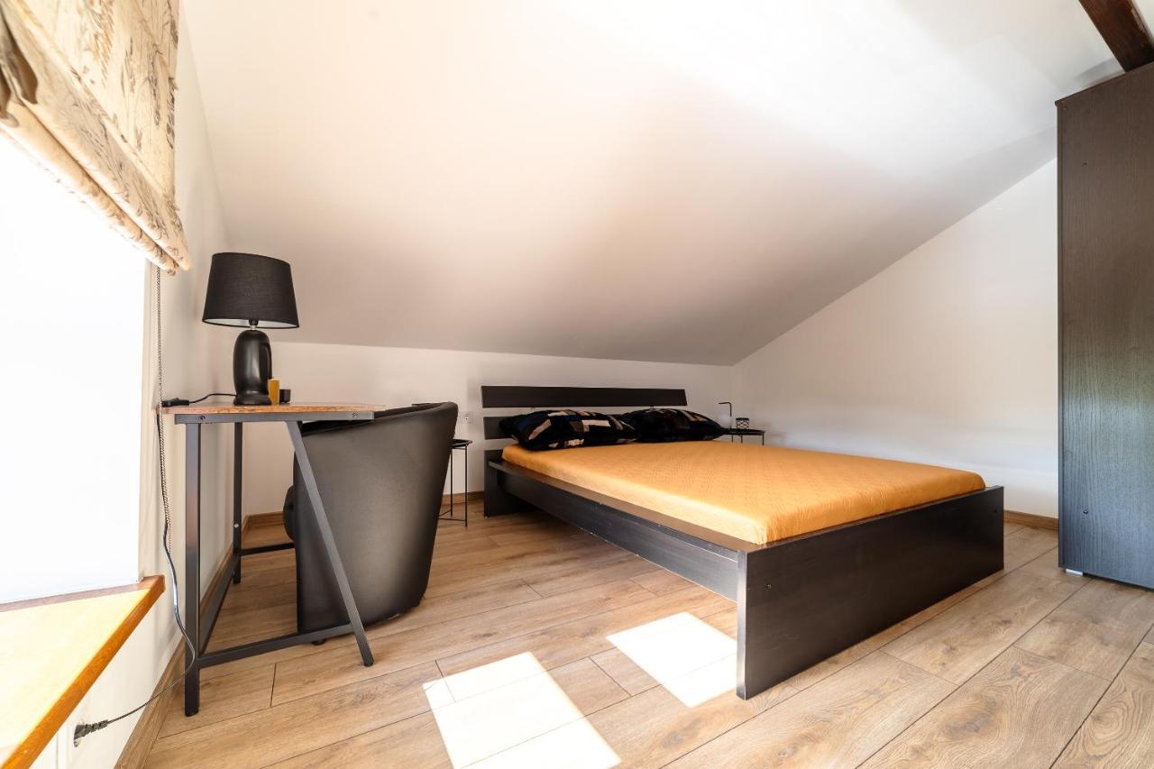 Apartamentai Muzika Silutė Bagian luar foto