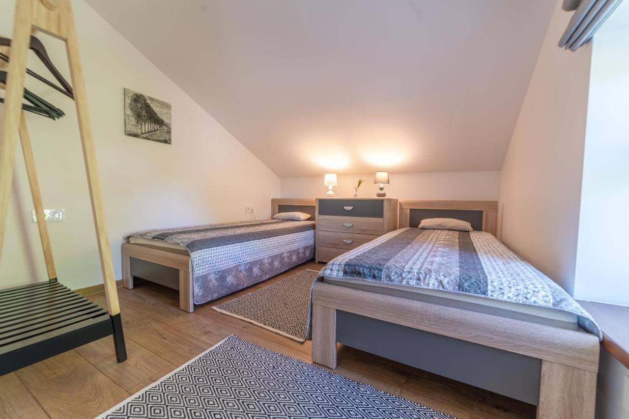 Apartamentai Muzika Silutė Bagian luar foto