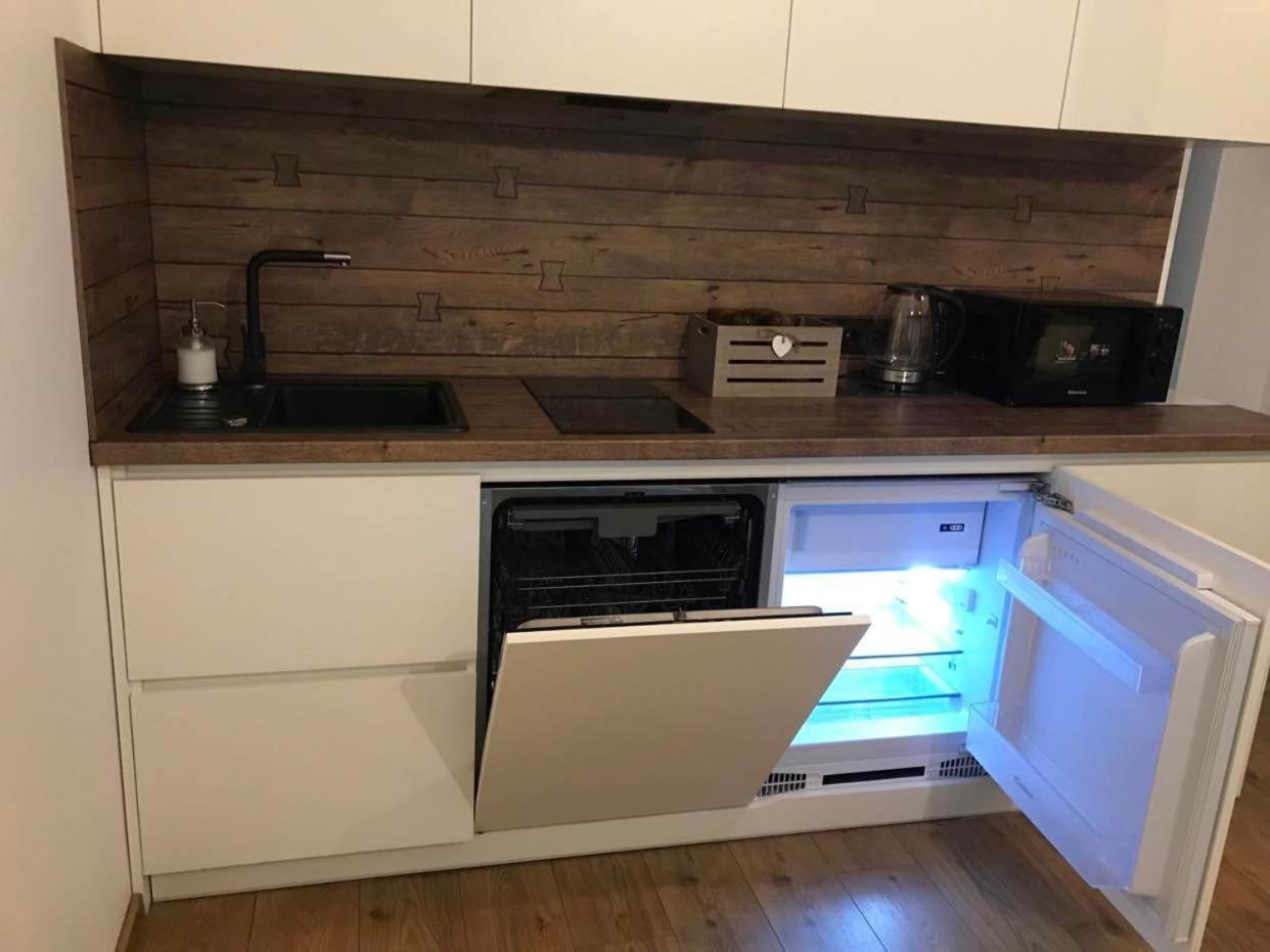 Apartamentai Muzika Silutė Ruang foto
